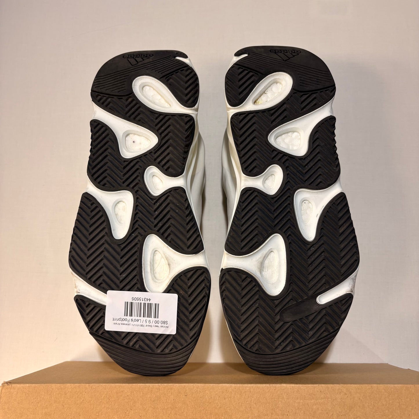 Adidas Yeezy Boost 700 MNVN Laceless Analog U9.5