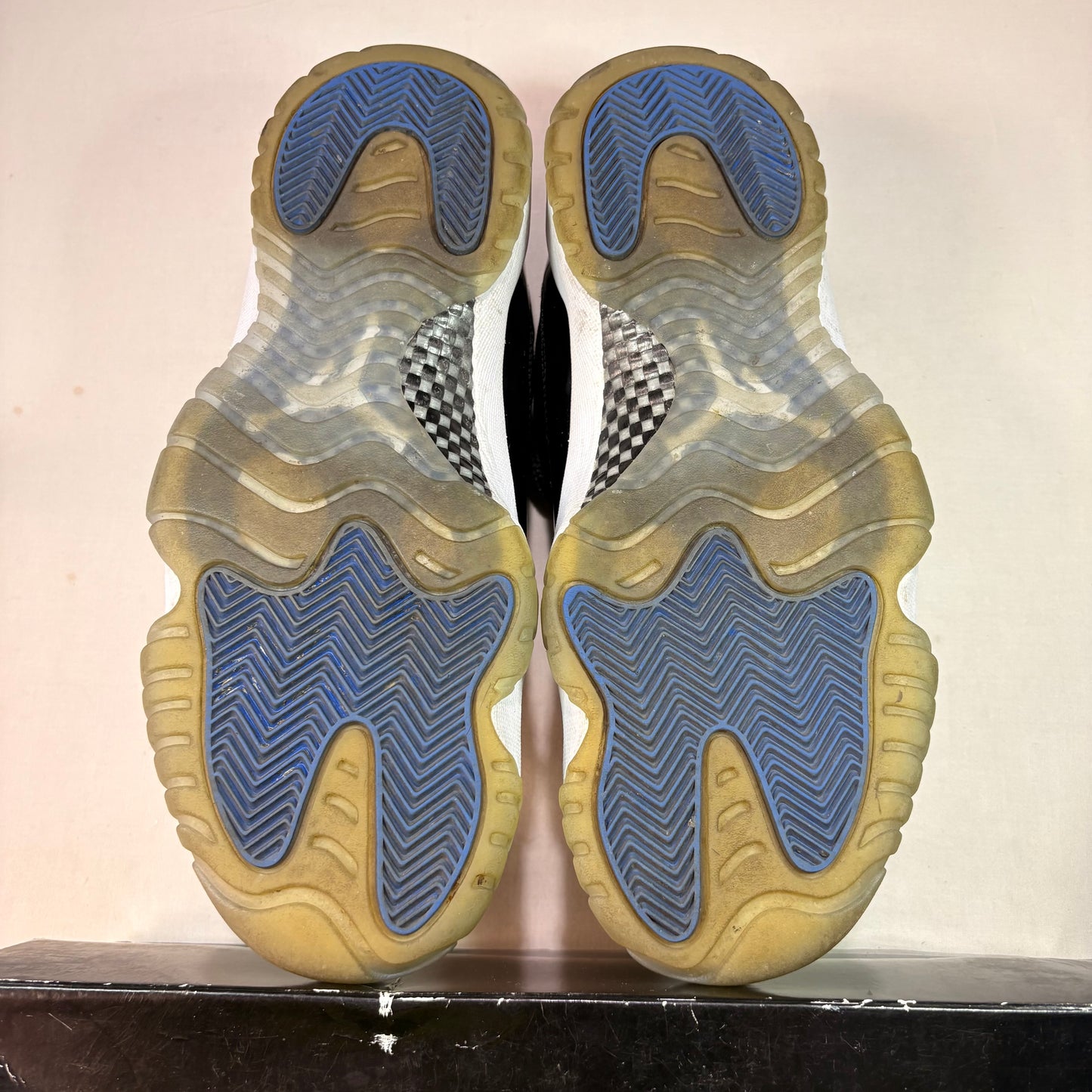 Jordan 11 Retro Low Space Jam U9