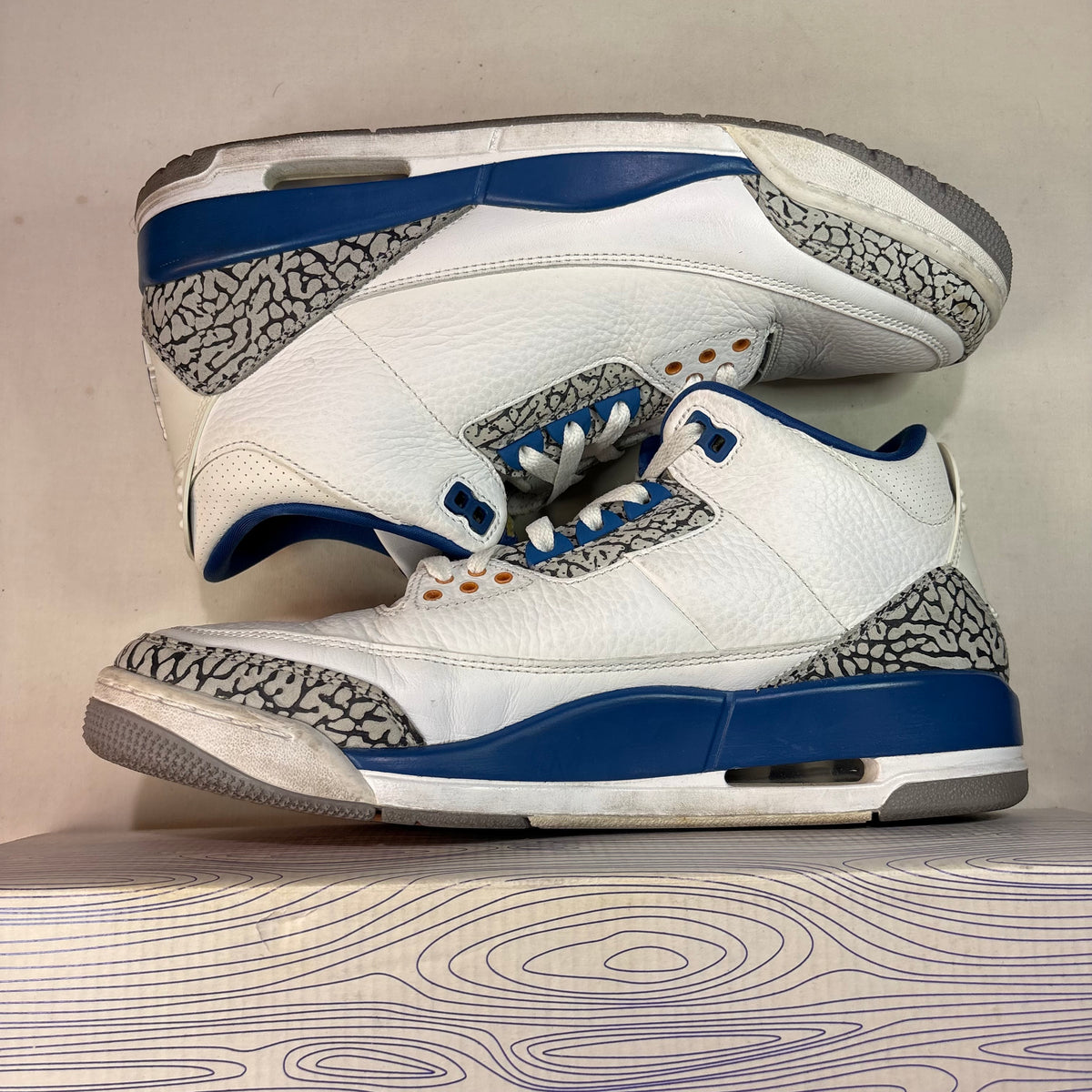 Jordan 3 Retro Wizards U10.5