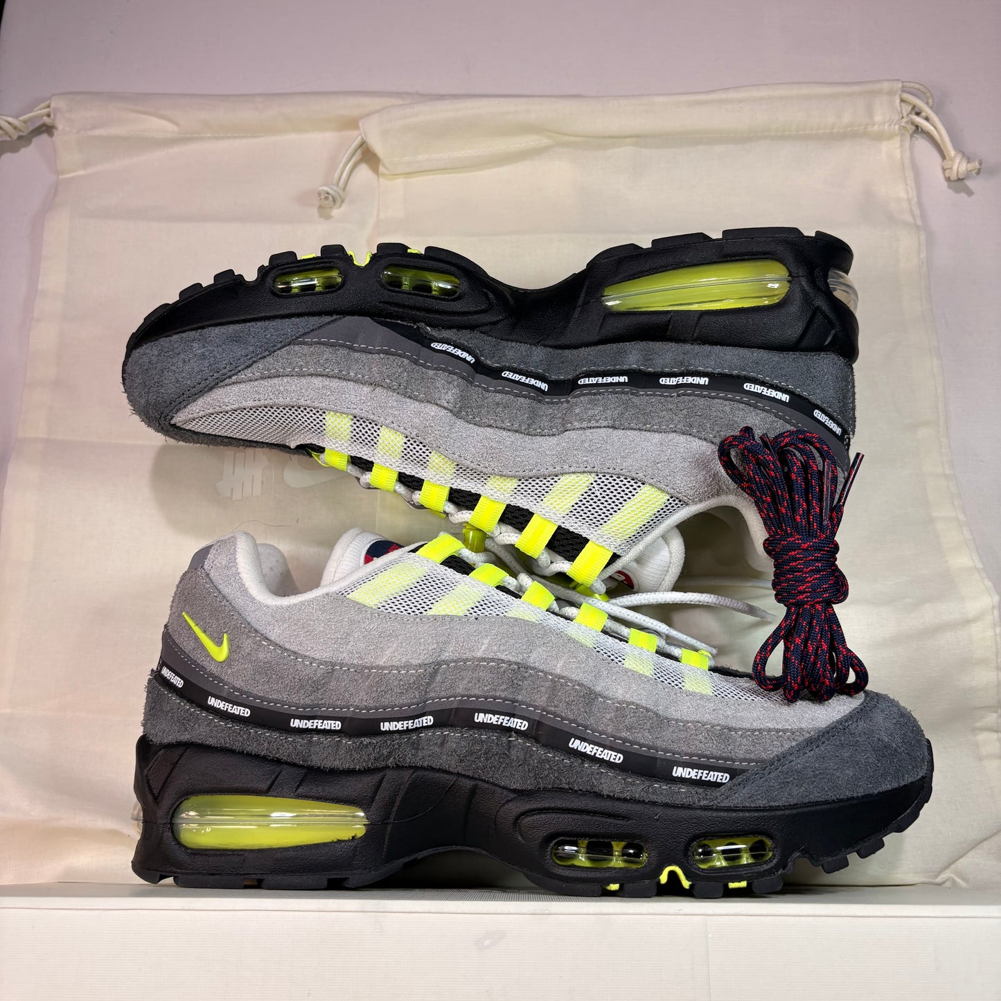 Nike Air Max 95 Undefeated Geo NYC Neon U10