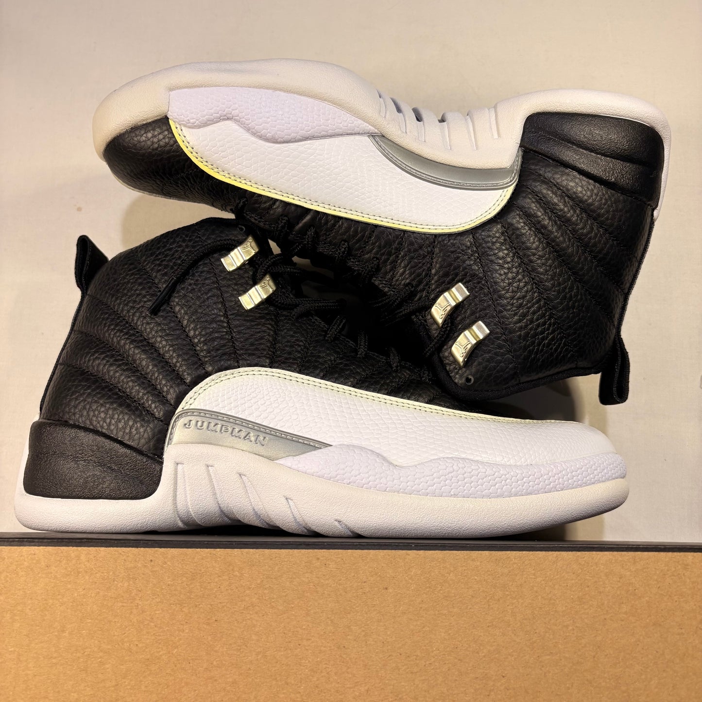 Jordan 12 Retro Playoffs (2022)