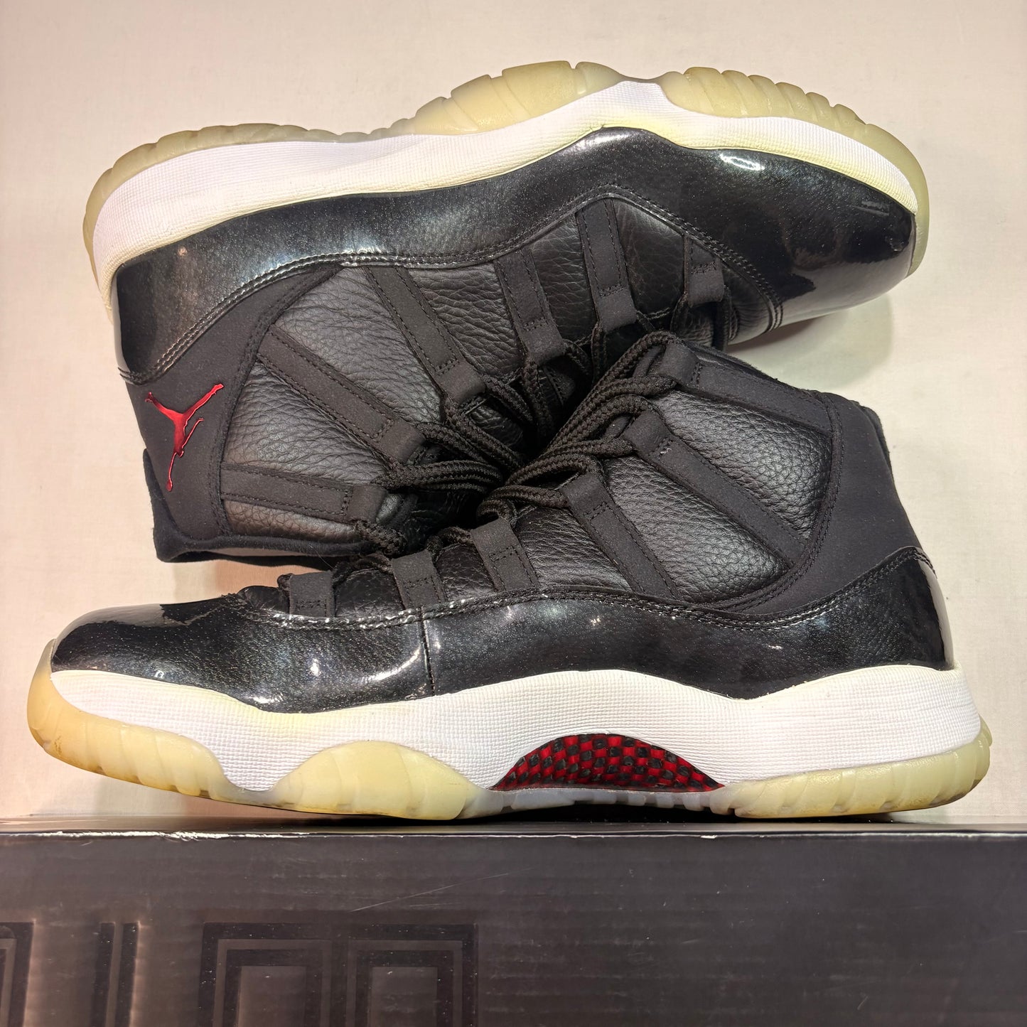 Jordan 11 Retro 72-10 U10