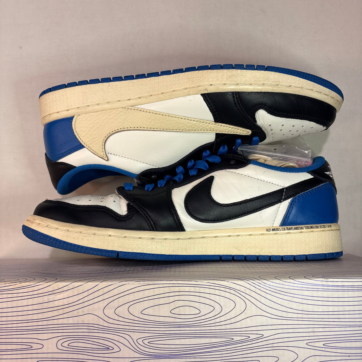 Jordan 1 Retro Low Fragment Travis Scott U9