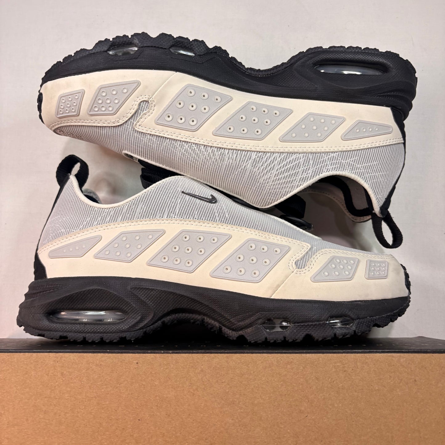 Nike Air Max Sunder Phatom Black U9W