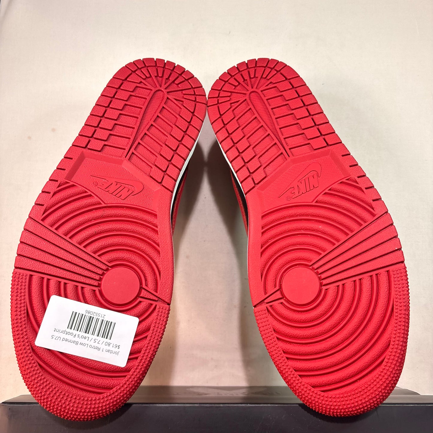 Jordan 1 Retro Low Banned U7.5