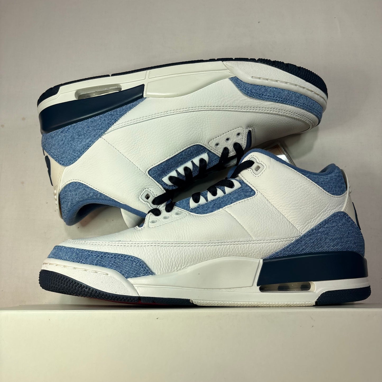 Jordan 3 Retro Levi's Allstar U10
