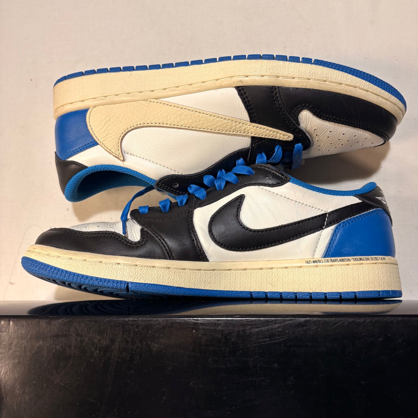 Jordan 1 Retro Low Fragment Travis Scott U9