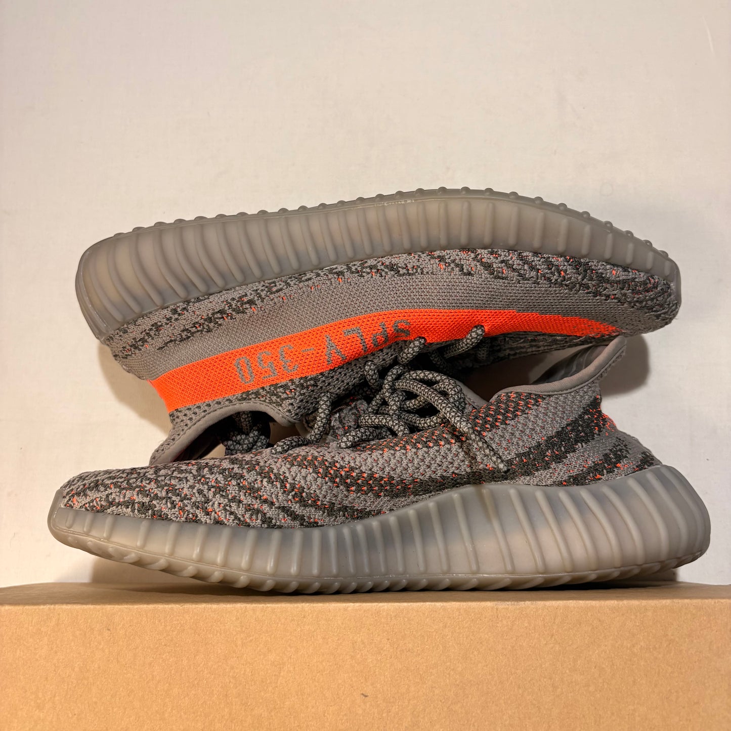Adidas Yeezy 350 V2 Beluga U9