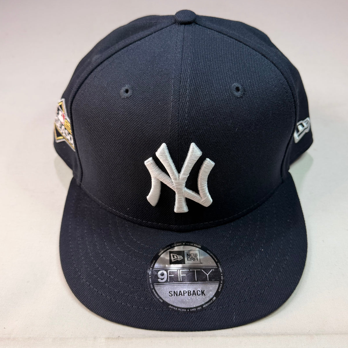 New Era NY Yankees 2025 Postseason Snapback
