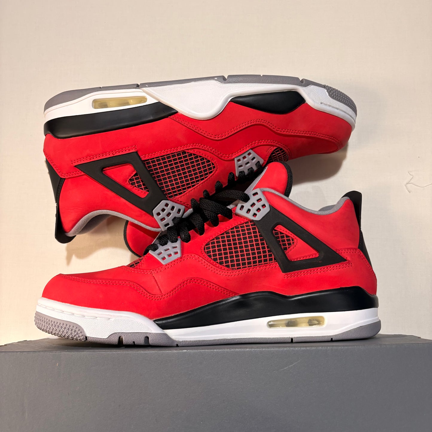 Jordan 4 Retro Toro Bravo (2013) U10.5