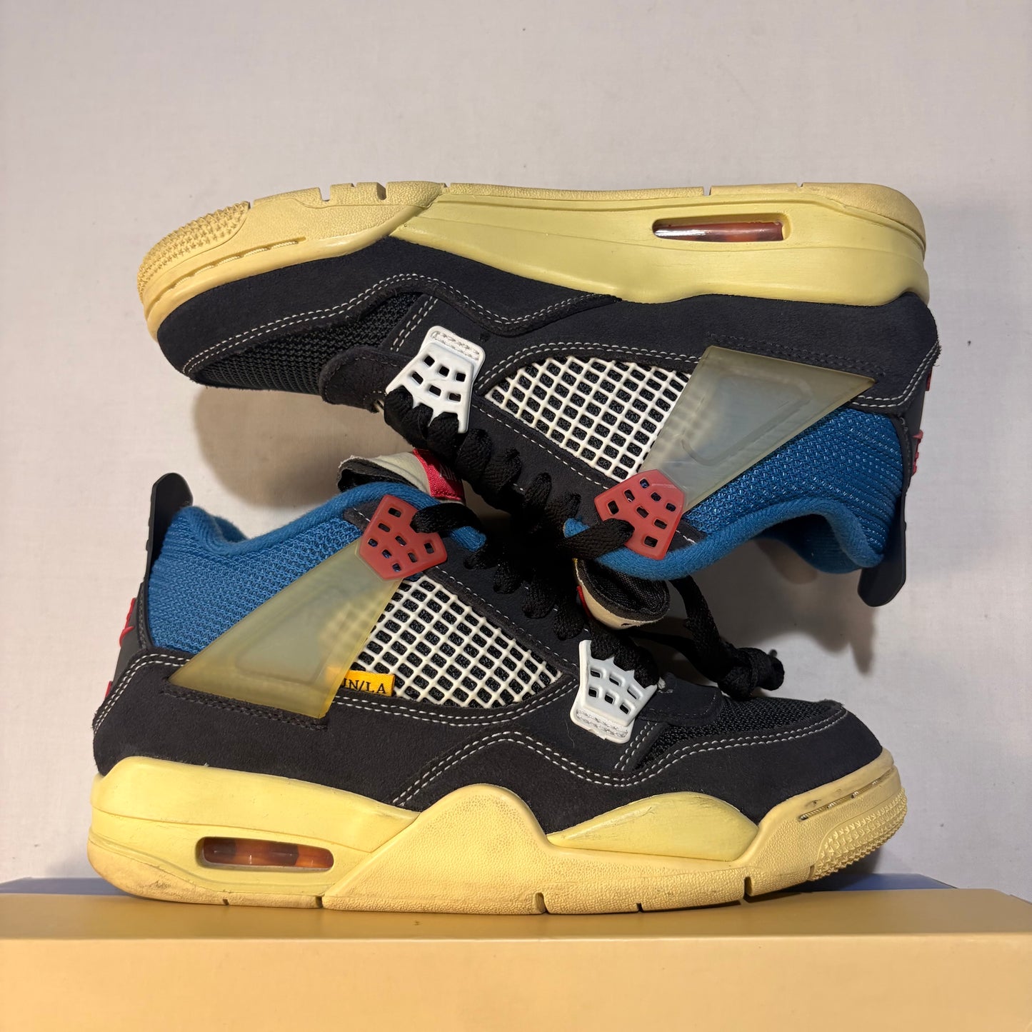 Jordan 4 Union Off Noir U5