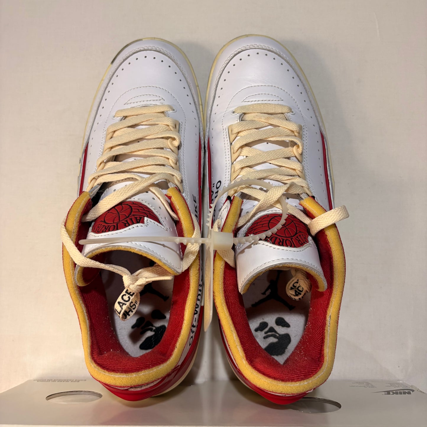 Jordan 2 Retro Low Off White White Red U10