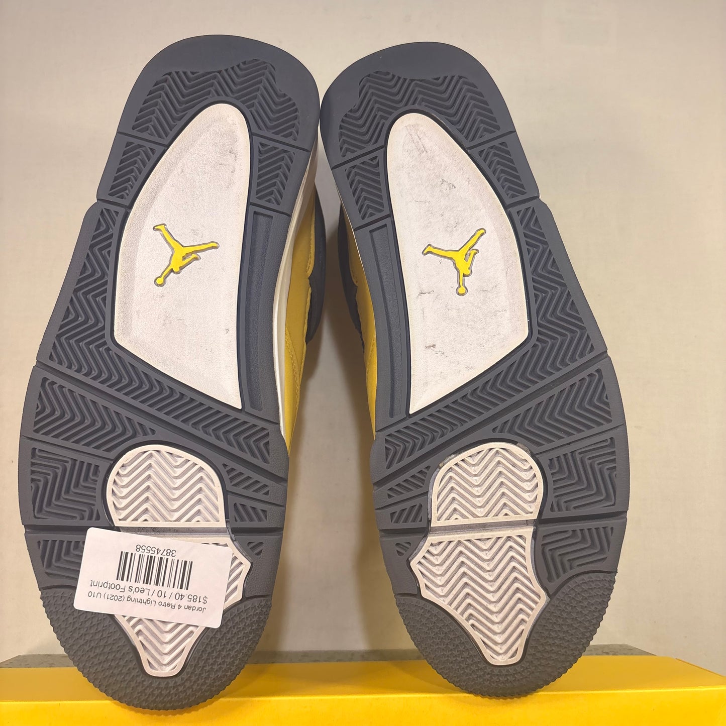 Jordan 4 Retro Lightning (2021) U10