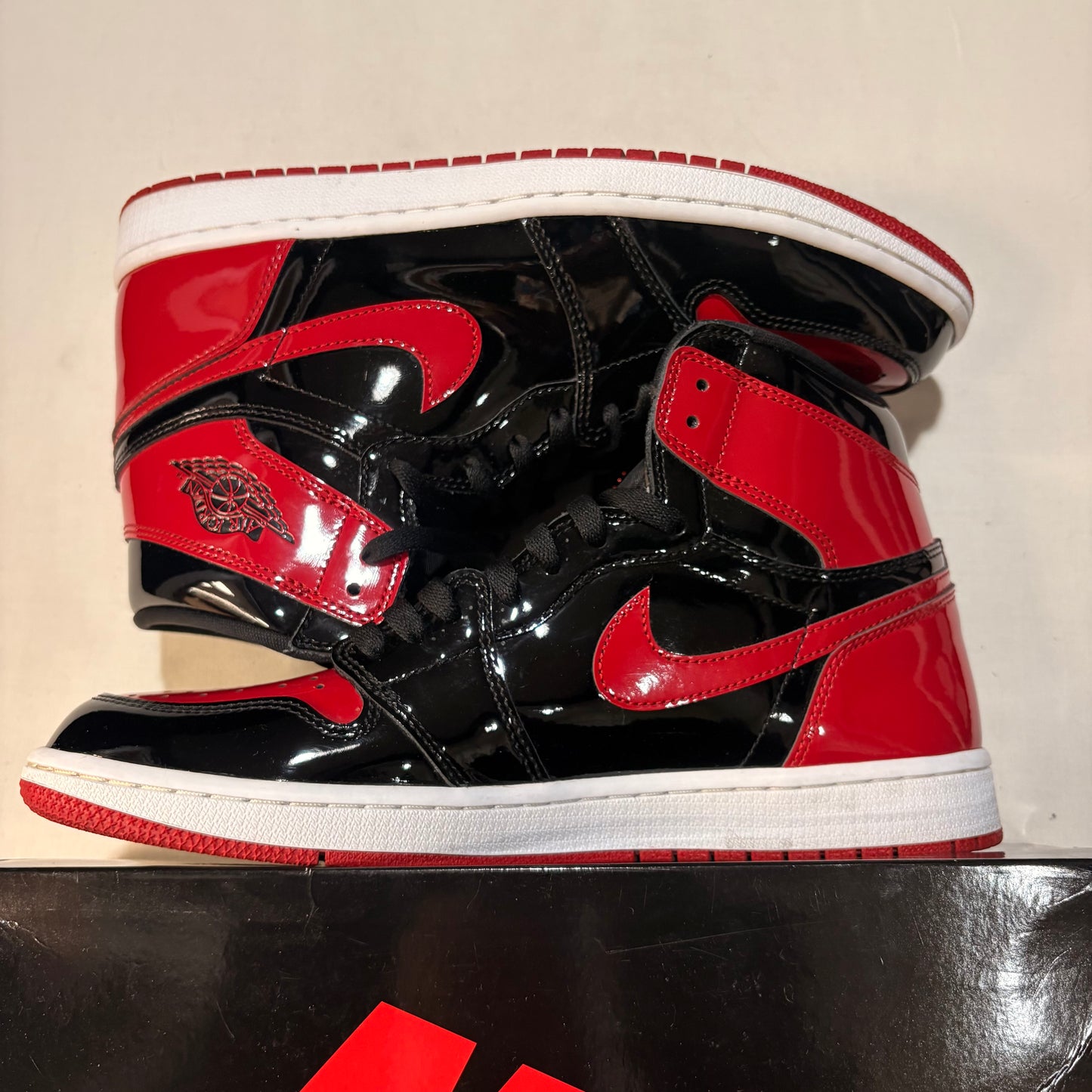 Jordan 1 Retro High OG Patent Bred U11