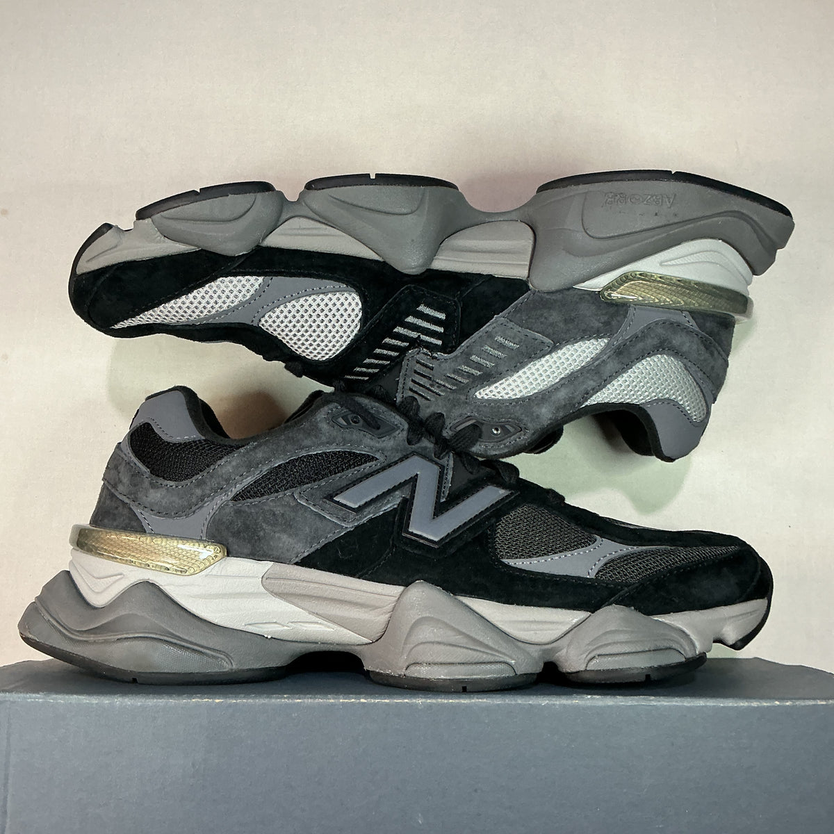New Balance 9060 Black Castlerock Grey U10