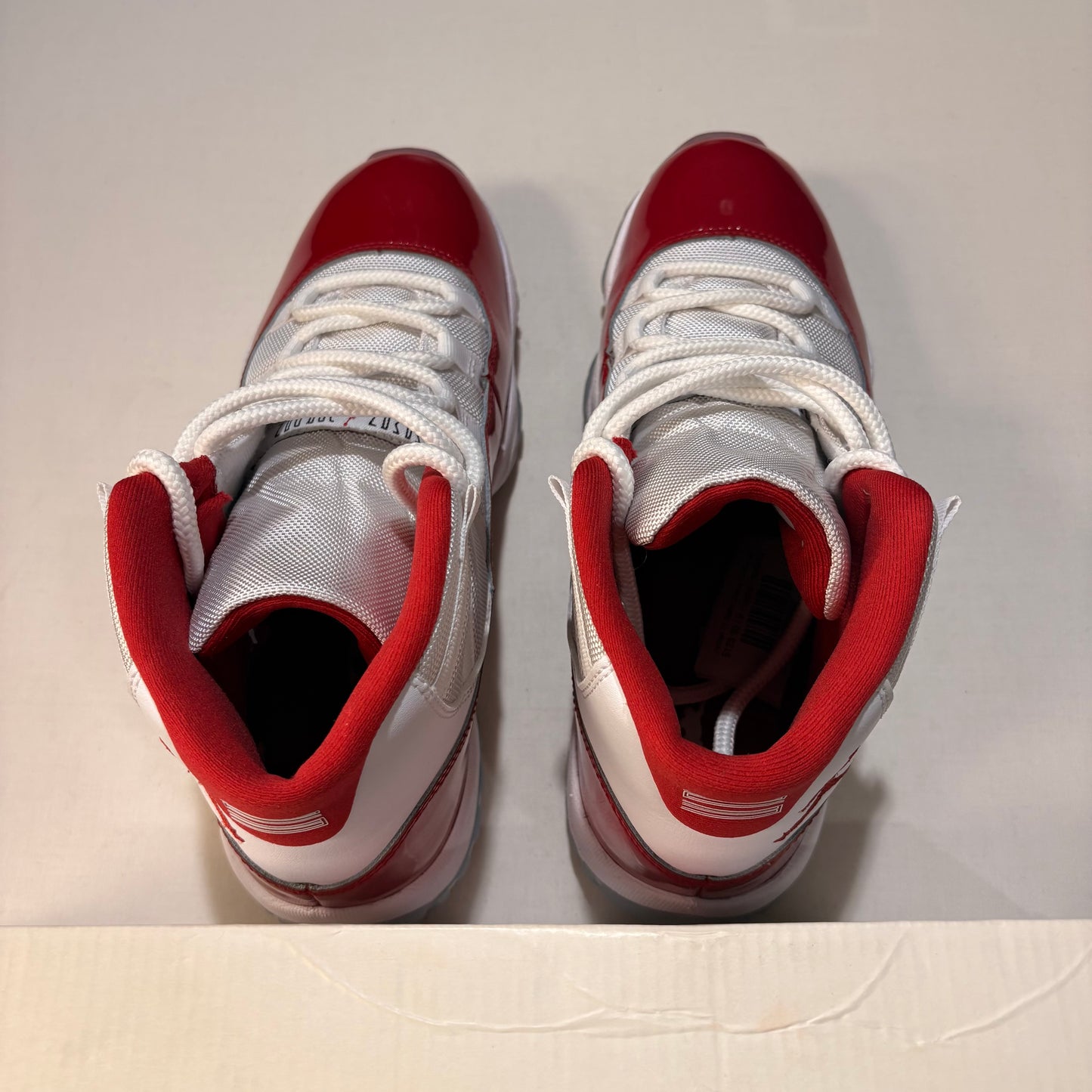 Jordan 11 Retro Cherry (2022) U9