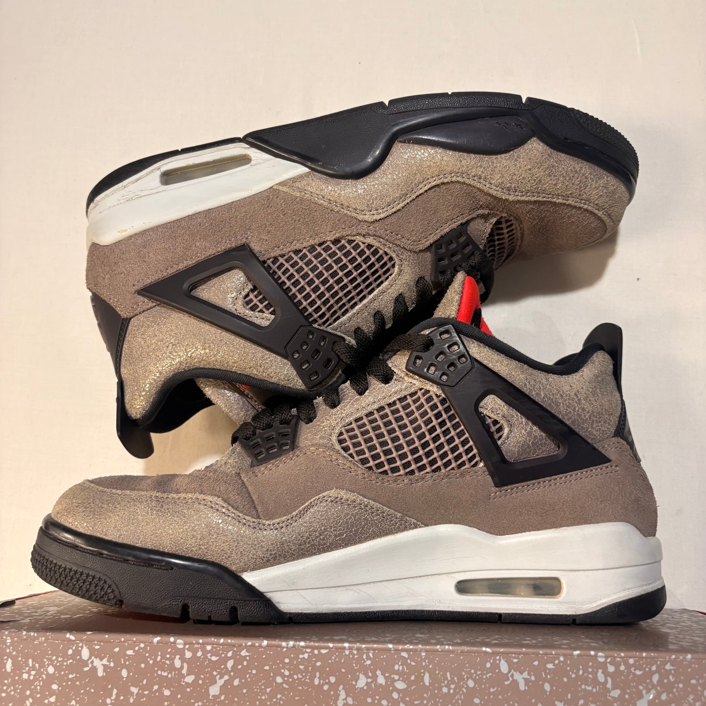 Jordan 4 Retro Taupe Haze U9