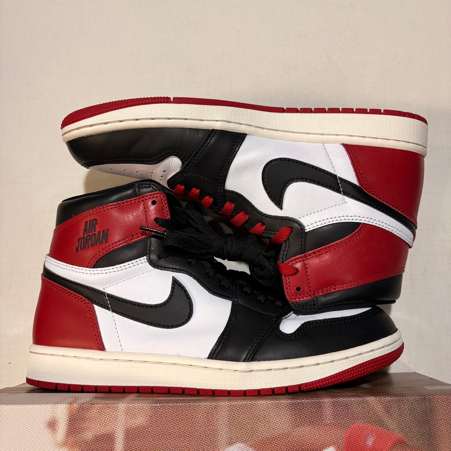 Jordan 1 Retro High Black Toe Reimagined U9.5