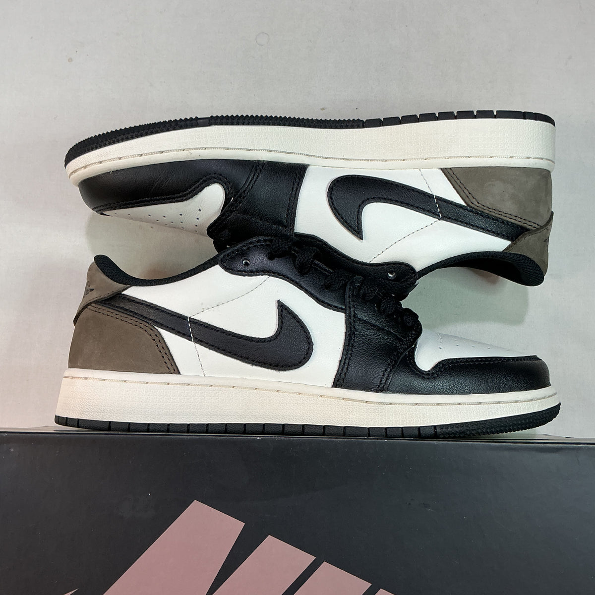 Jordan 1 Retro Low Mocha U6.5