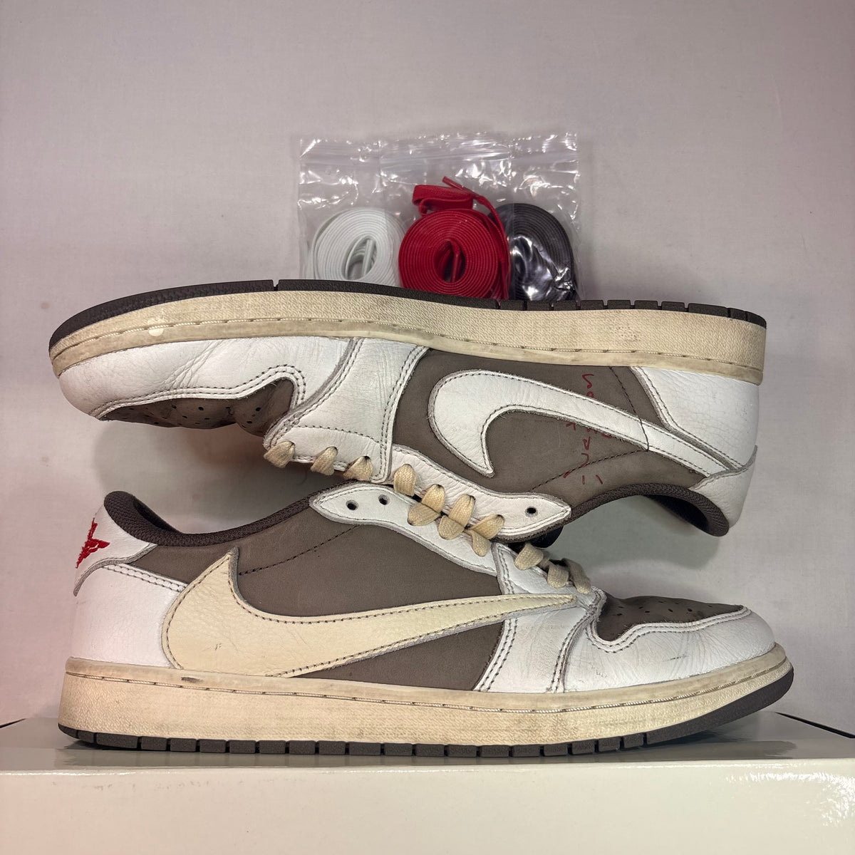 Jordan 1 Retro Low Travis Scott Reverse Mocha U10.5