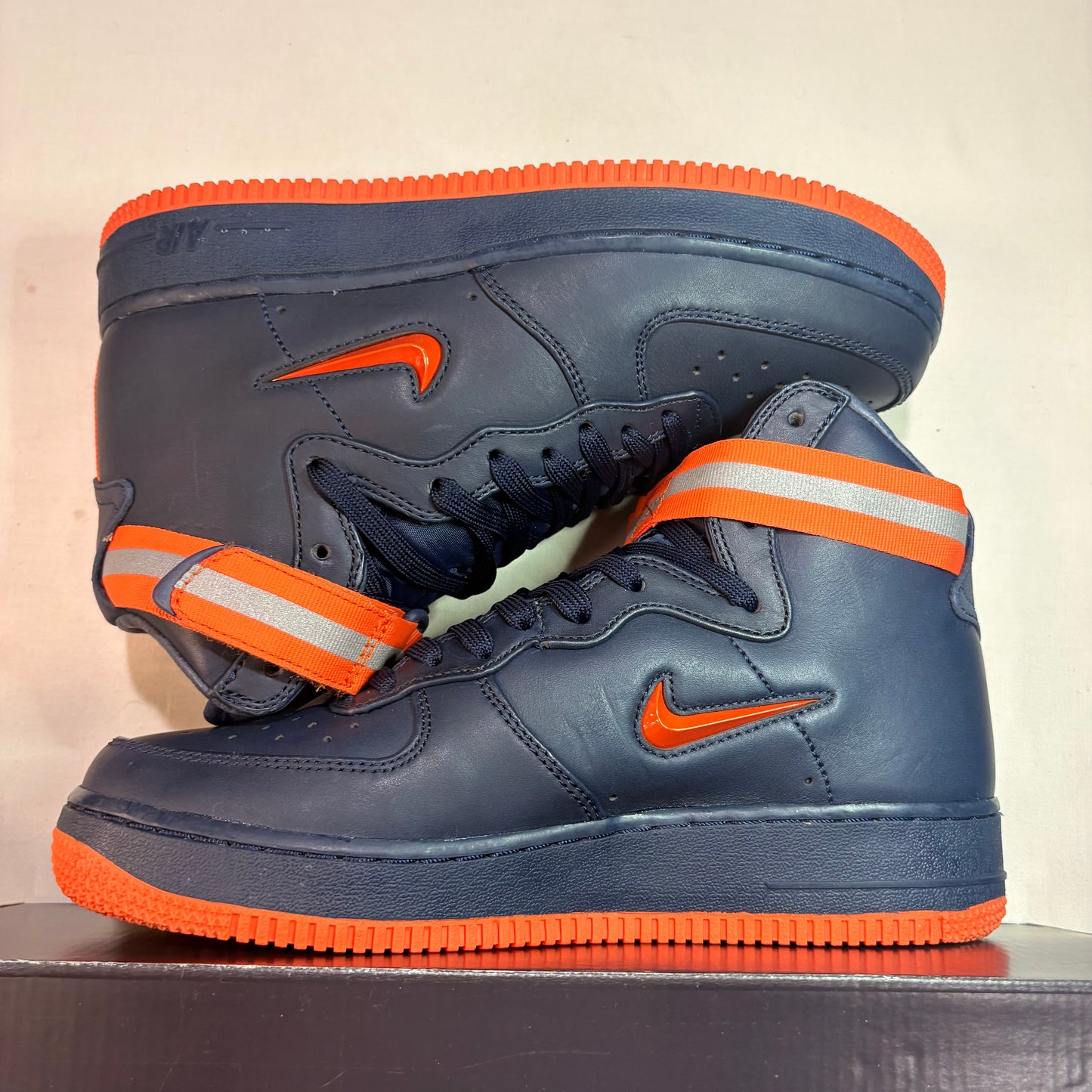 Nike Air Force 1 High NYC Obsidian Orange U7