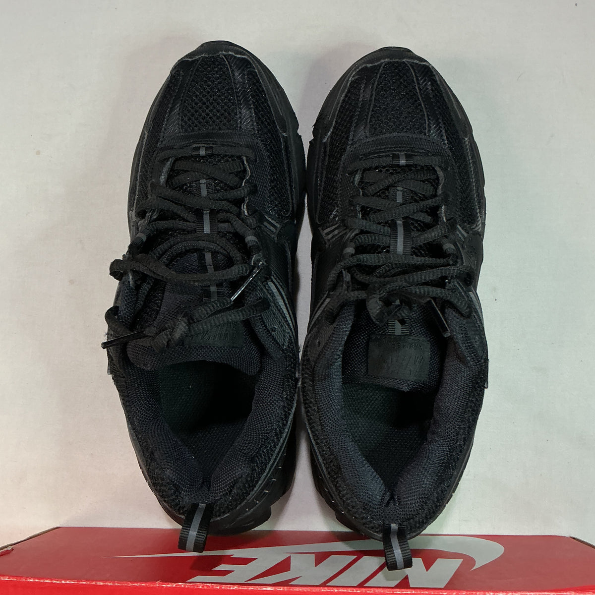 Nike Vomero 5 Black U6.5