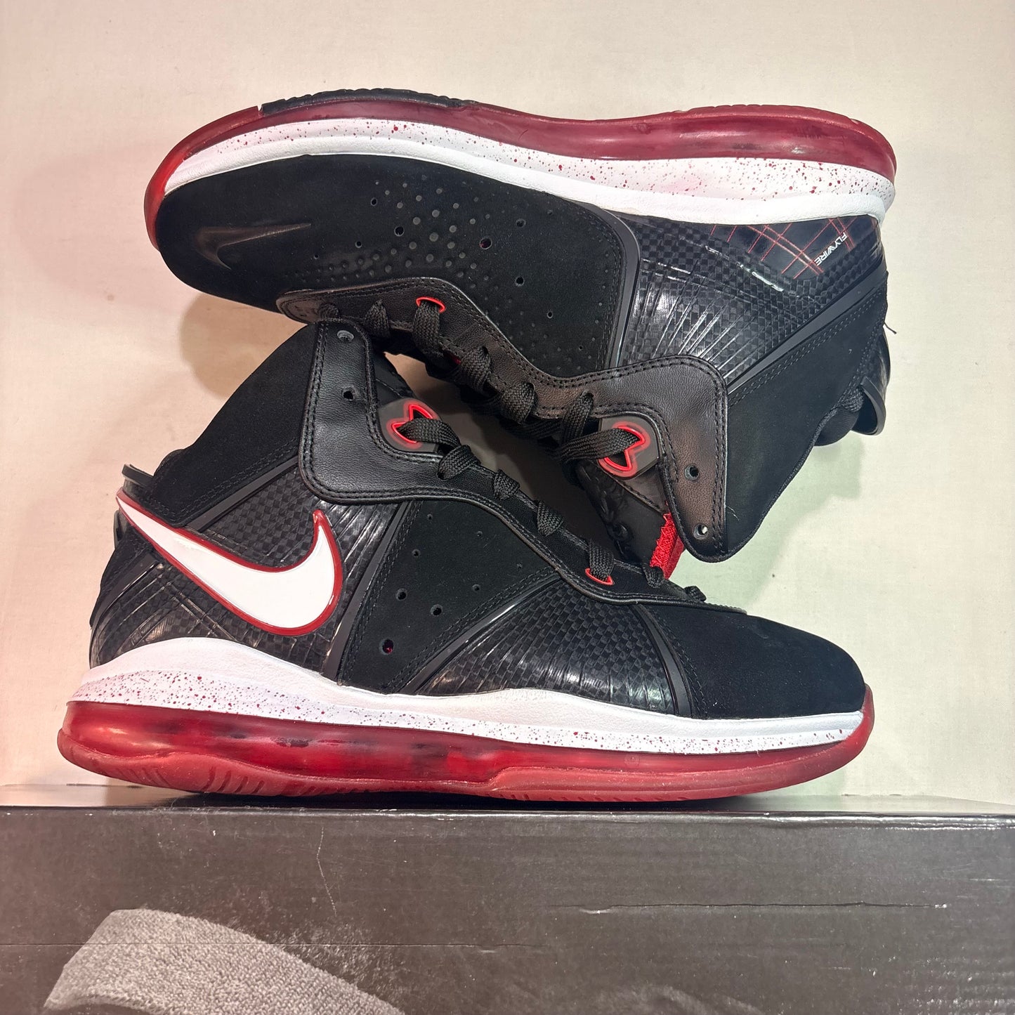 Nike Lebron 8 Black/White/Red U7.5