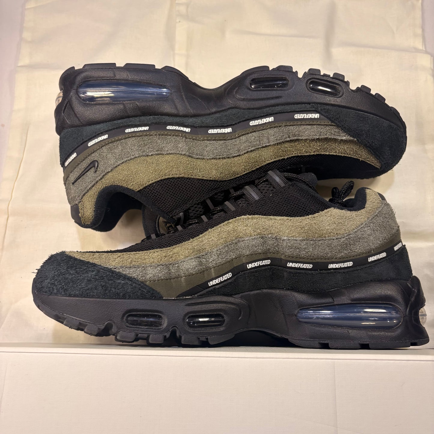 Nike Air Max 95 Undefeated Geo La Brea Medium Olive U10.5