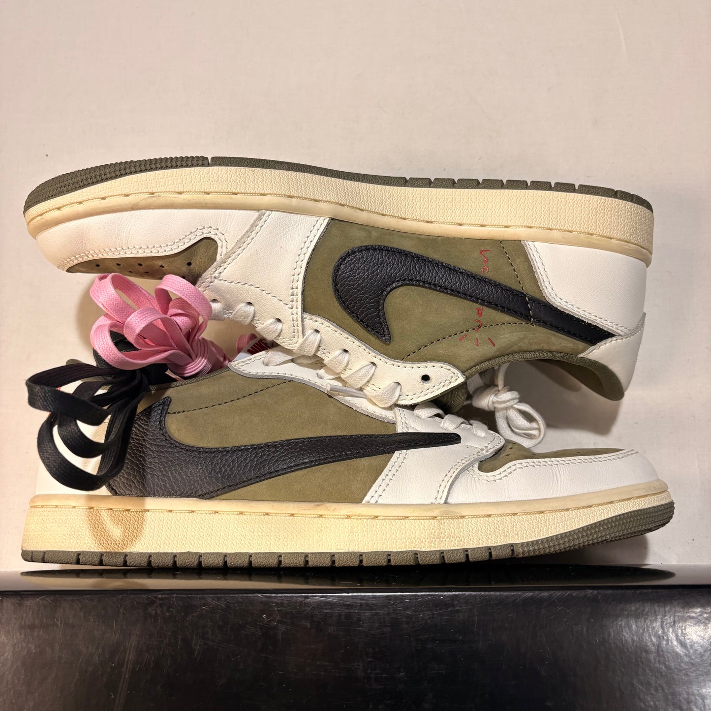 Jordan 1 Retro Low Travis Scott Medium Olive Sample U10.5