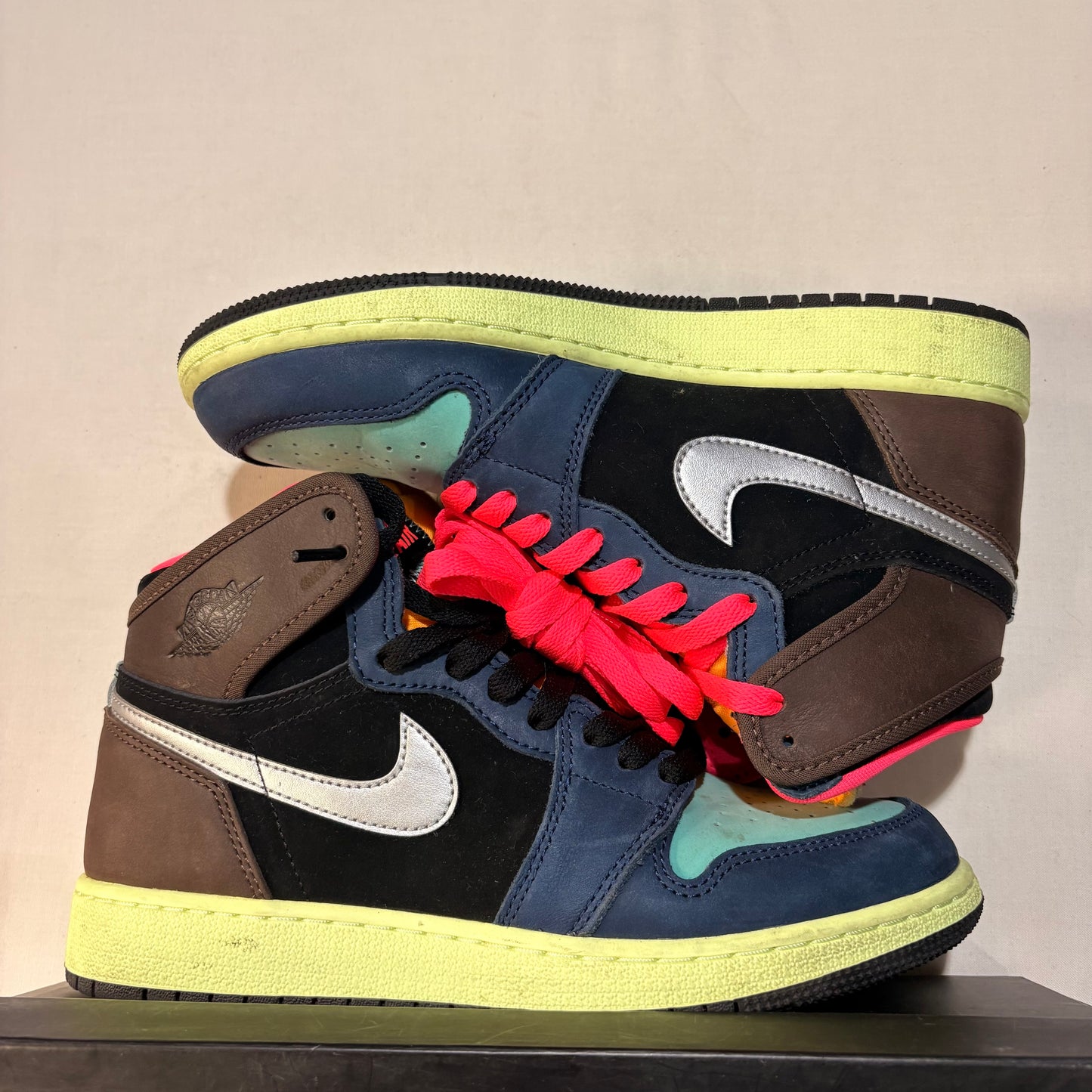 Jordan 1 Retro High Tokyo Bio Hack U6