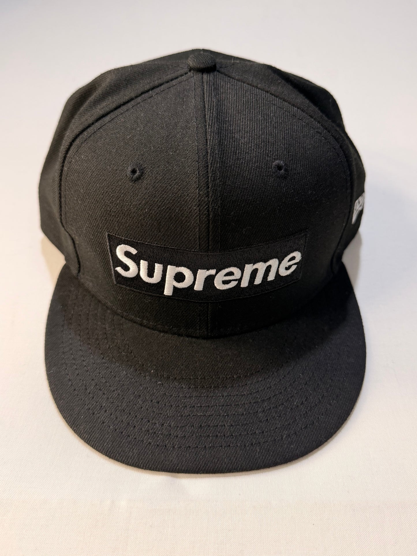 Supreme SS21 Champions Box Logo New Era Hat