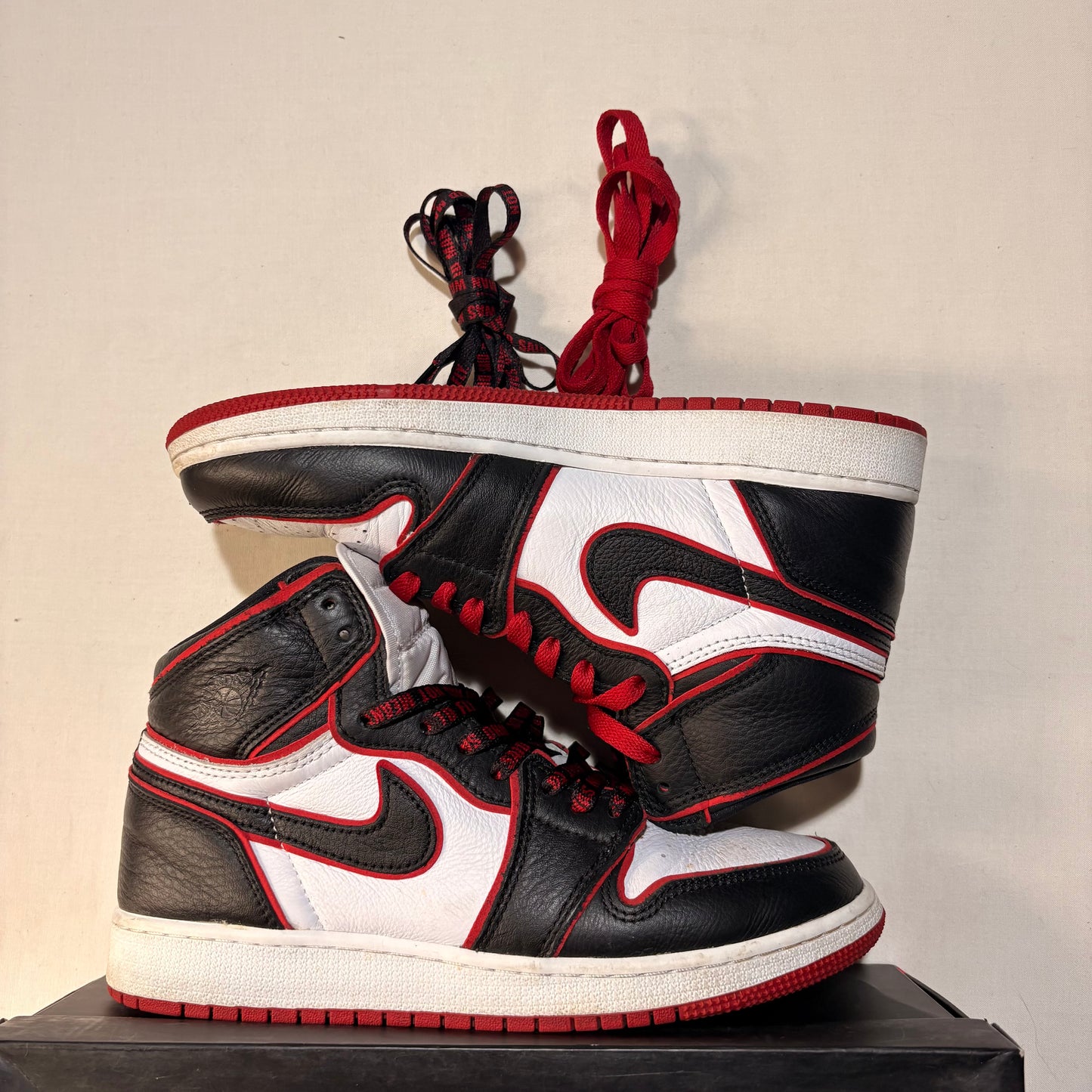 Jordan 1 Retro High Bloodline U6.5
