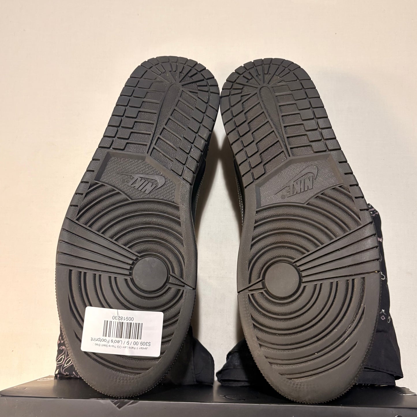 Jordan 1 Retro Low OG Travis Scott Black Phantom U9