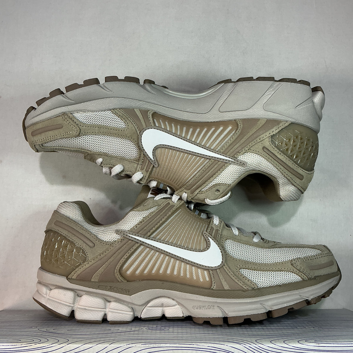 Nike Zoom Vomero 5 Khaki U10