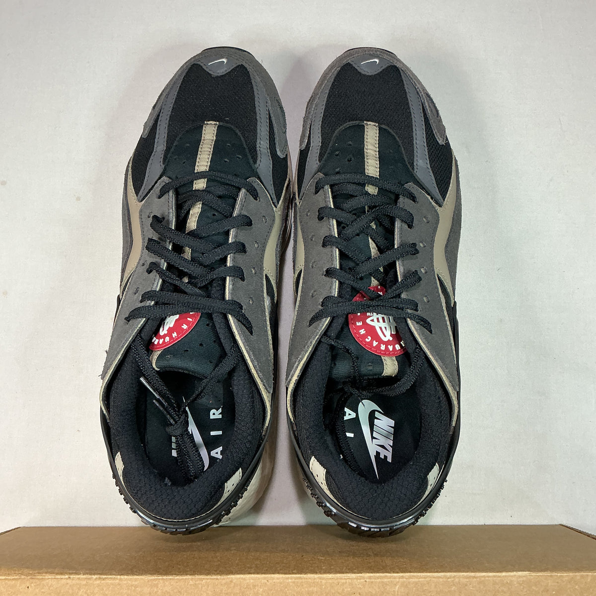 Nike Air Huarache Runner Black Medium Ash U10
