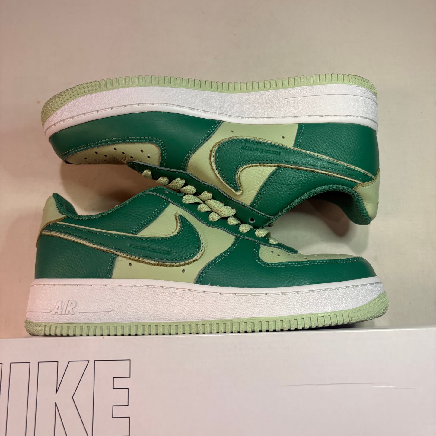 Nike Air Force First Use By You U7