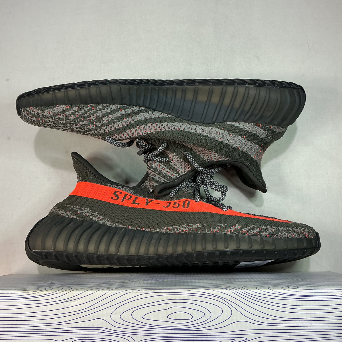 adidas Yeezy Carbon Beluga U10