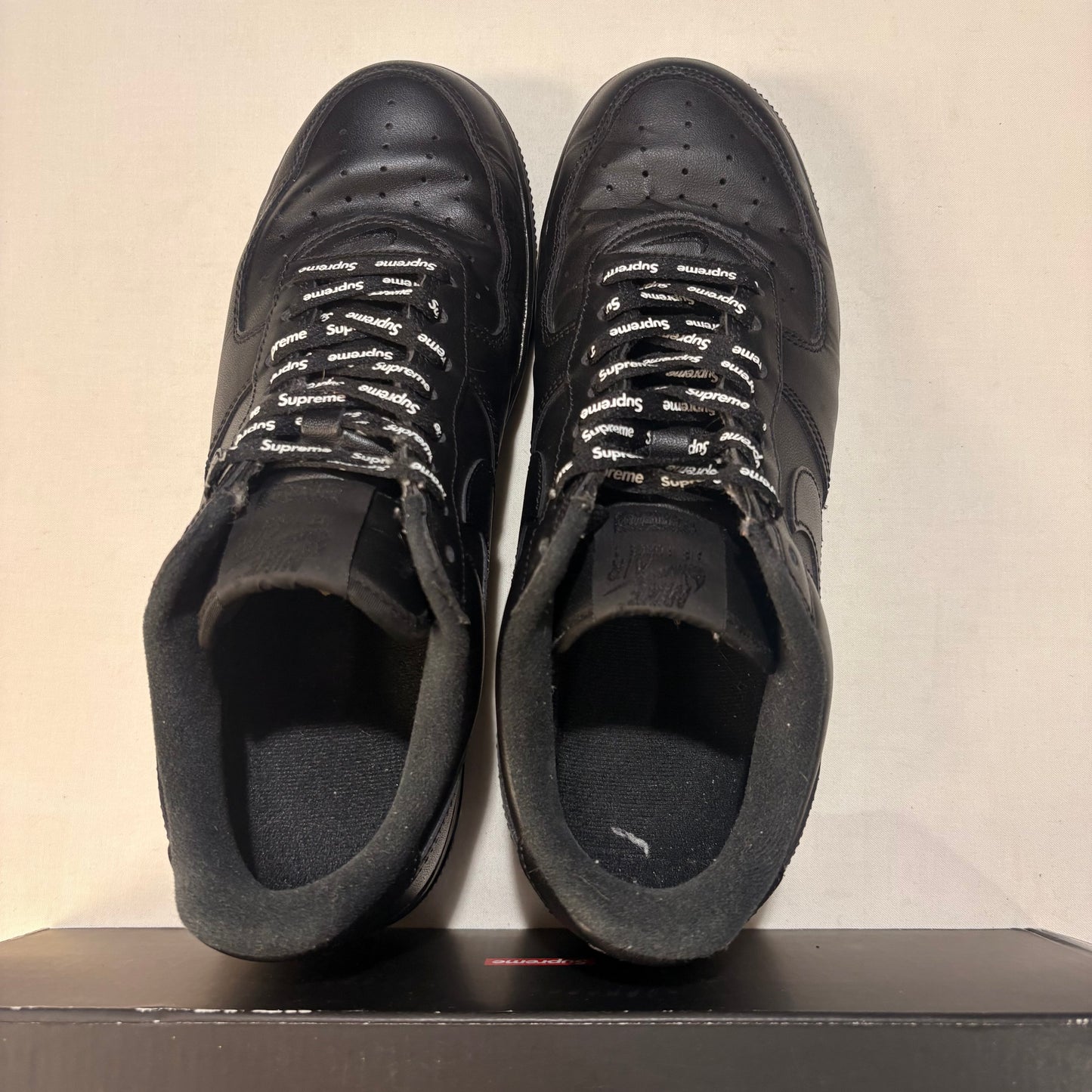 Nike Air Force 1 Low Supreme Black U9