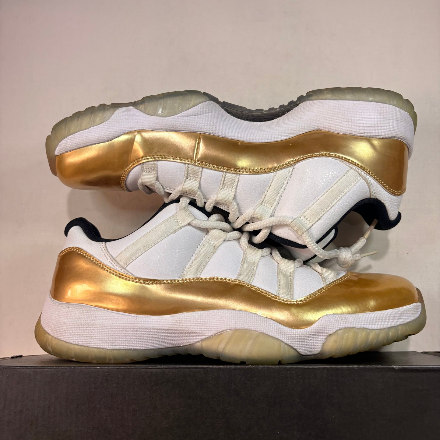 Jordan 11 Retro Low Closing Ceremony U10