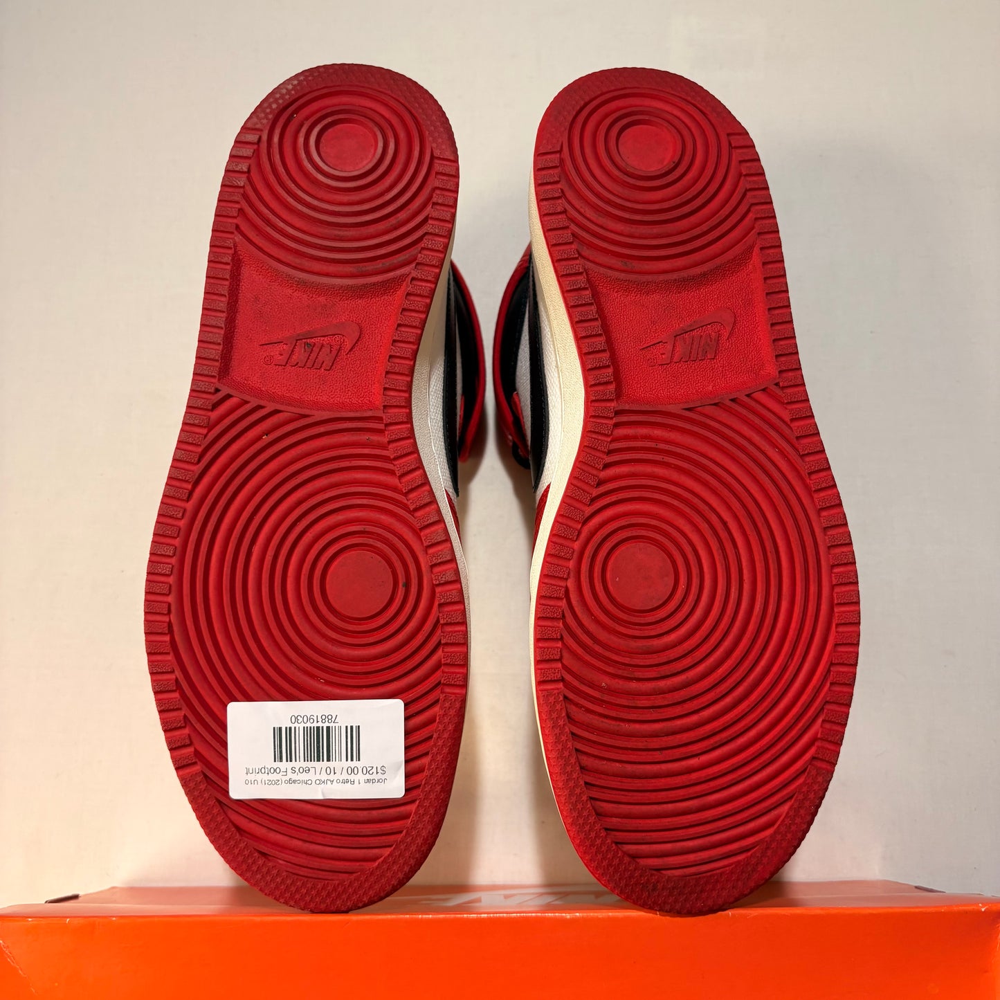 Jordan 1 Retro AJKO Chicago (2021) U10