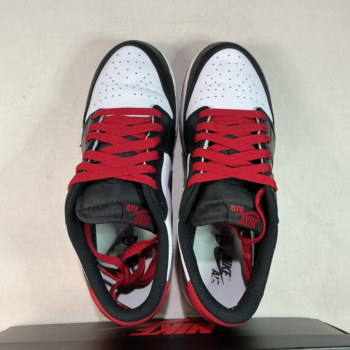 Jordan 1 Retro Low Black Toe (2023) U6.5
