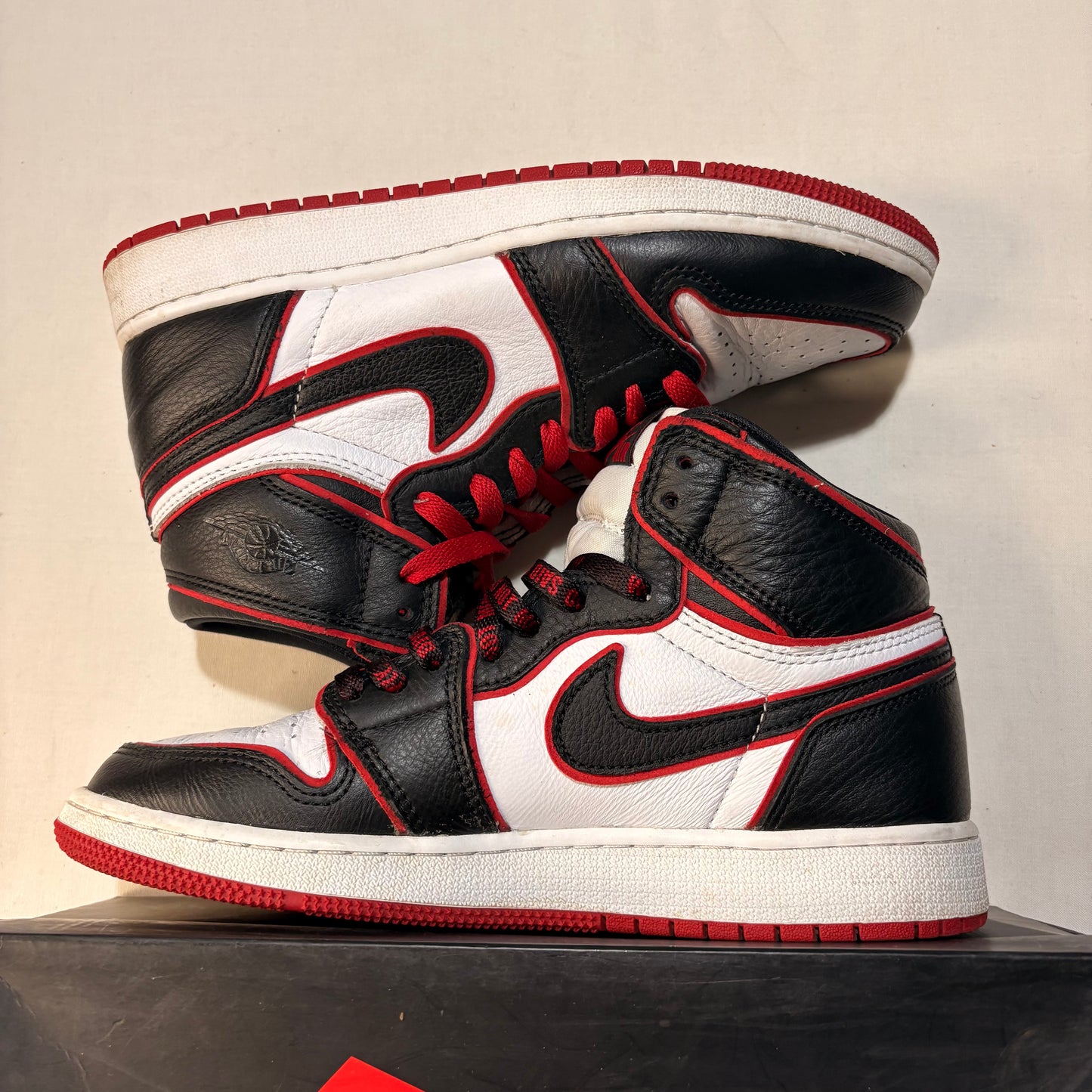 Jordan 1 Retro High Bloodline U6.5
