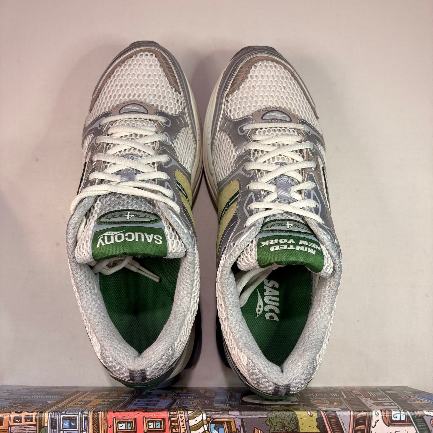 Saucony ProGrid Triumph 4 Minted NY U10.5