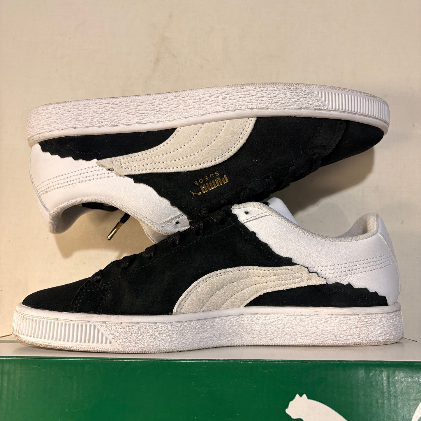 Puma Suede Layers  Black White U9