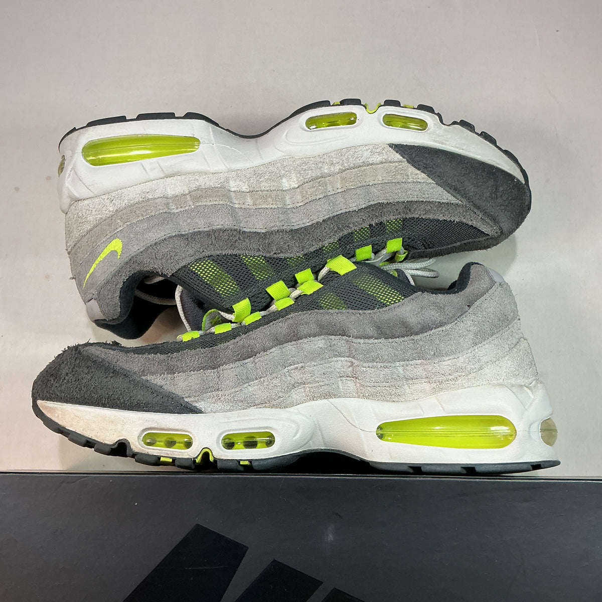 Nike Air Max 95 OG Reverse Gradient Neon U12