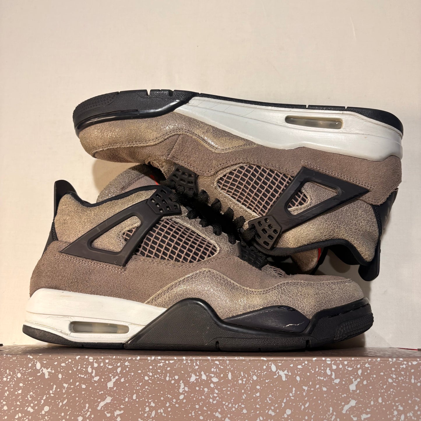 Jordan 4 Retro Taupe Haze U9