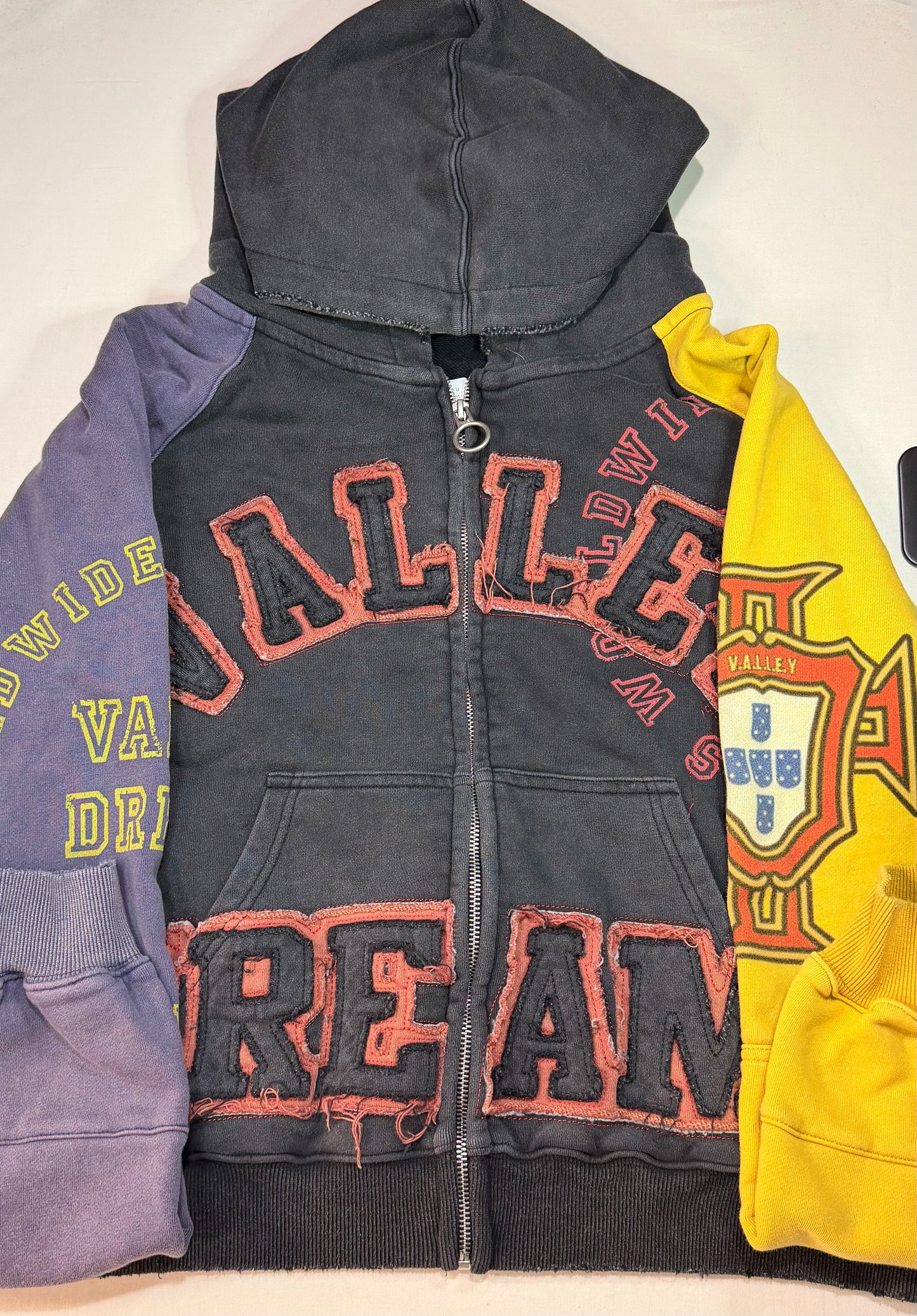 Vale Forever Crest Zip Up Hoodie U
