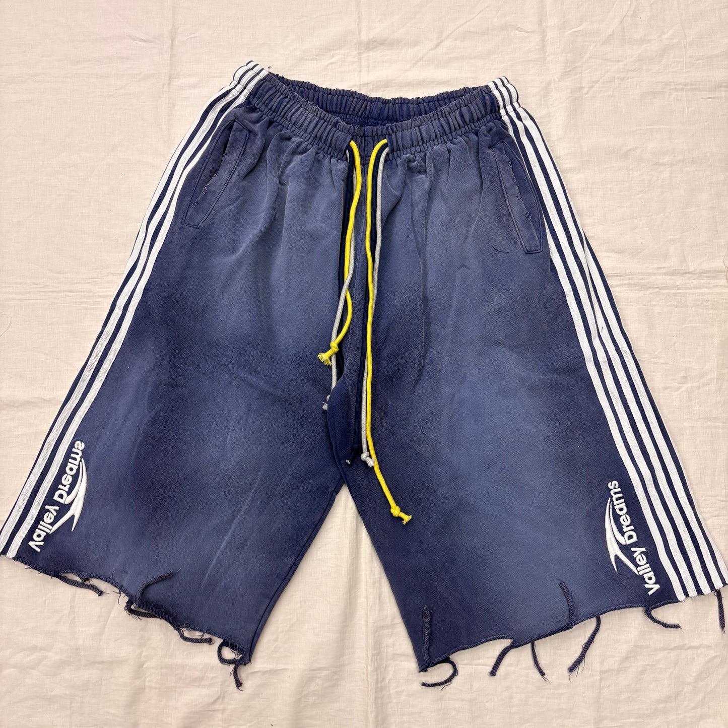 Vale Forever 3/4 Shorts
