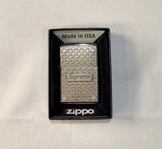 Supreme SS19 Diamond Plate Zippo