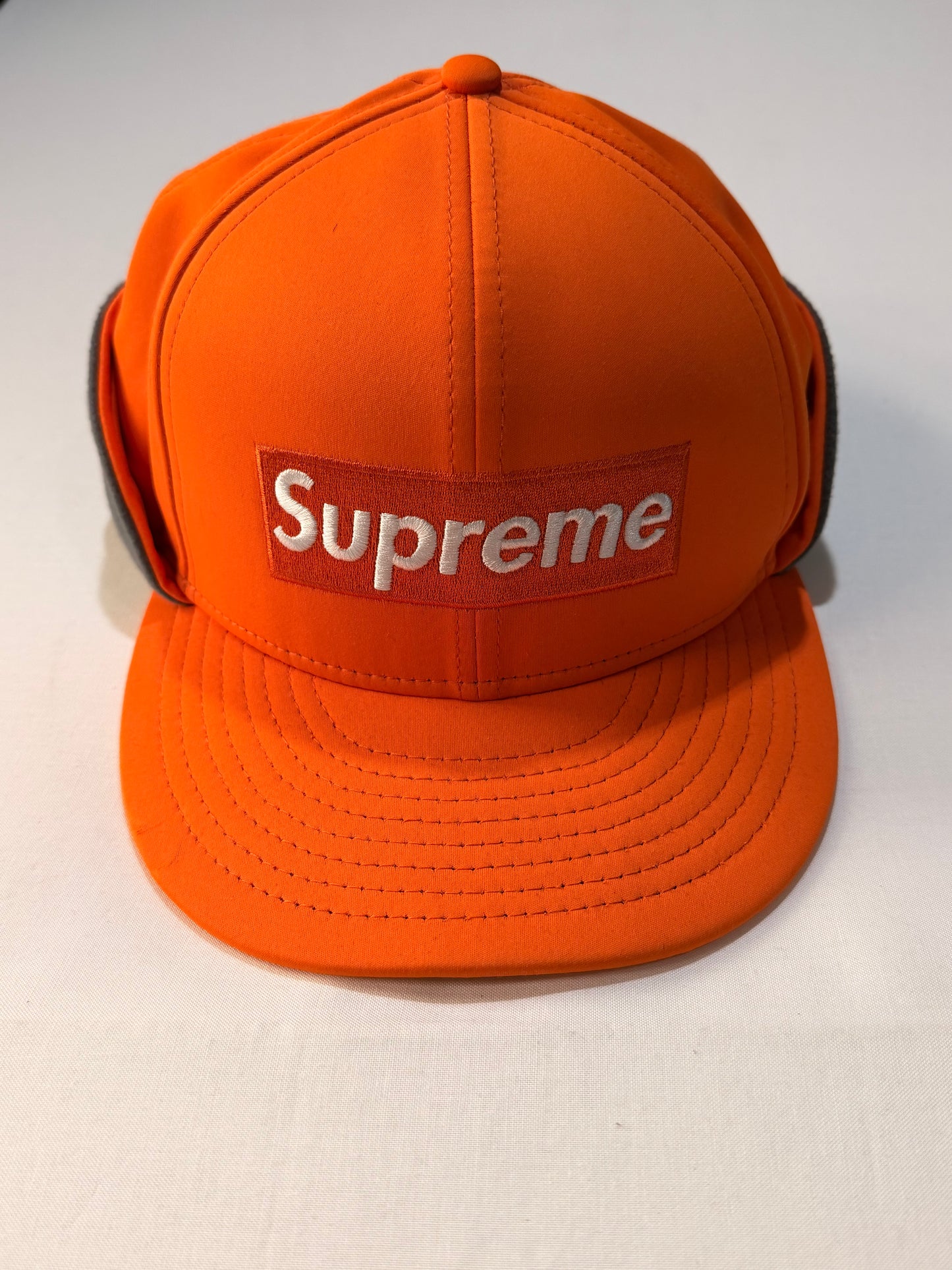 Supreme FW20 WINDSTOPPER Earflap Box Logo New Era Hat